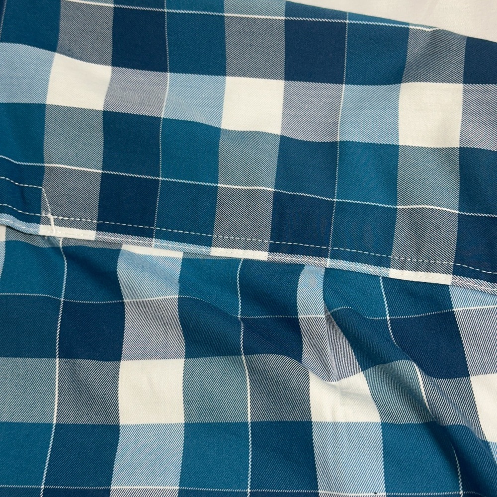 Wrangler Men's Teal and White Plaid Button Down Shirt - Picture 12 of 13